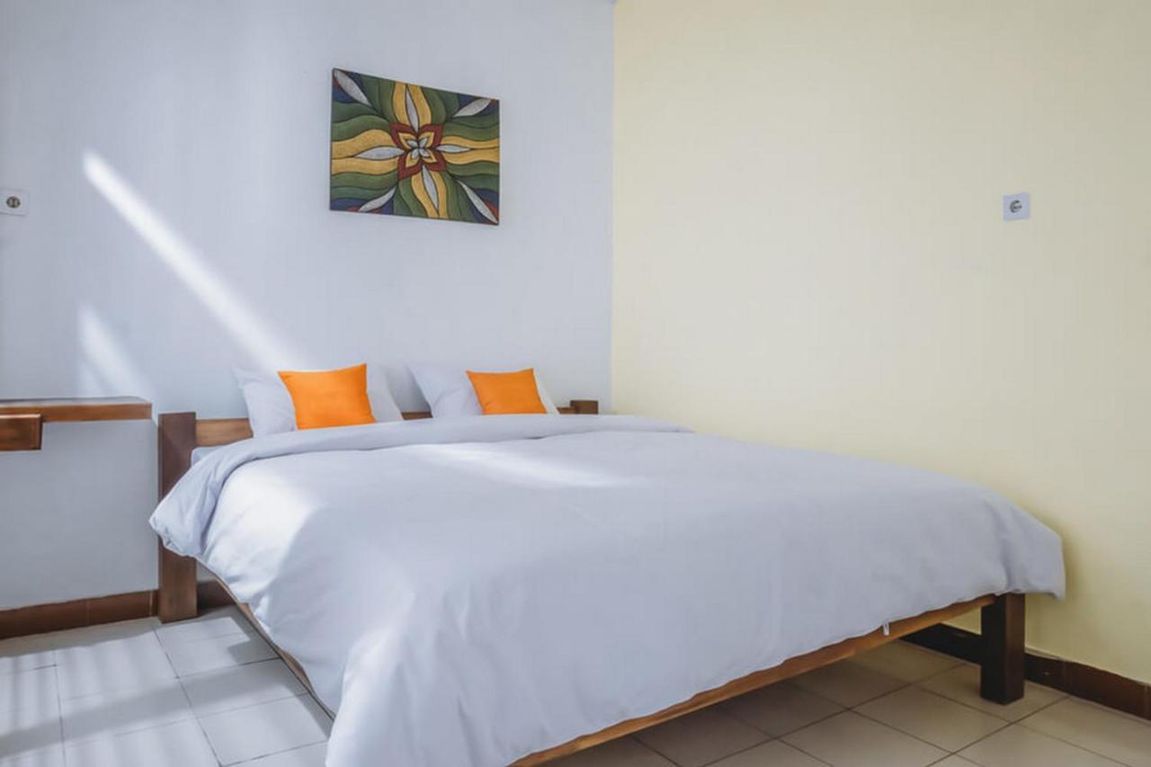 Nafisa Homestay Syariah Near Jatim Park 3 Batu Mitra Reddoorz Malang Exterior foto
